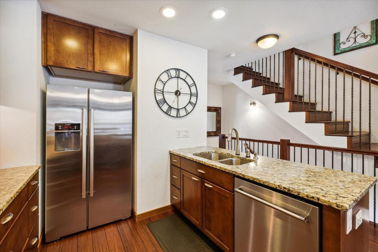 White Cap Lodge Townhouse เบรกเคนริดจ์ ภายนอก รูปภาพ